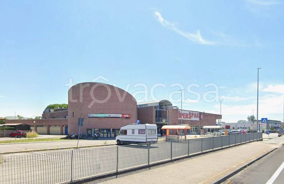 negozio in vendita a Monfalcone