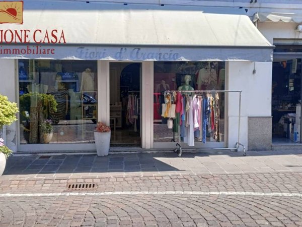 negozio in vendita a Monfalcone