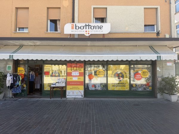 negozio in vendita a Monfalcone