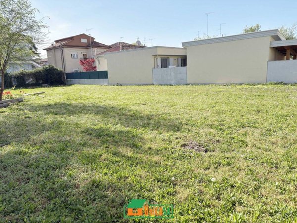 casa indipendente in vendita a Monfalcone