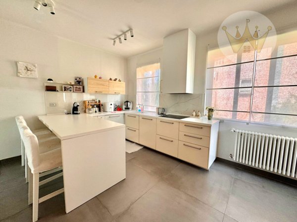 casa indipendente in vendita a Monfalcone in zona Aris