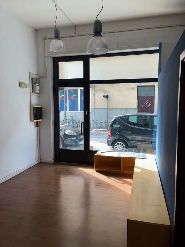 locale commerciale in vendita a Monfalcone