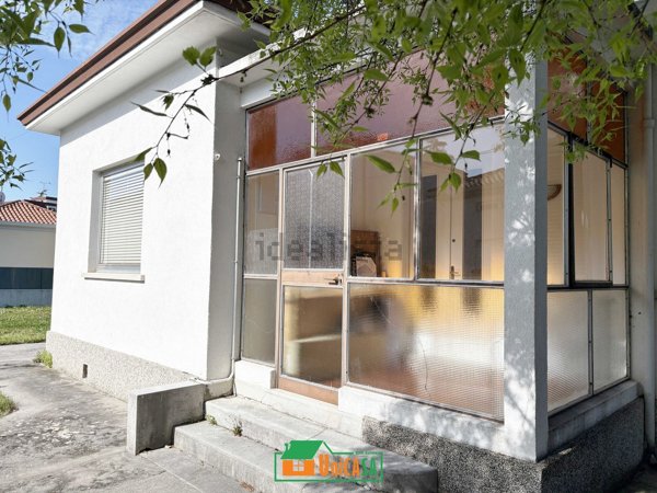 appartamento in vendita a Monfalcone in zona Aris