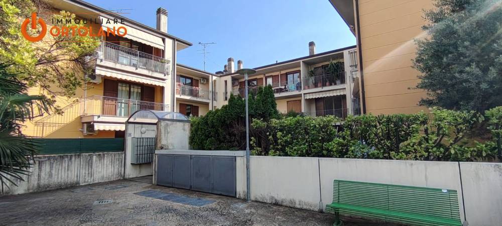 appartamento in vendita a Monfalcone in zona Aris