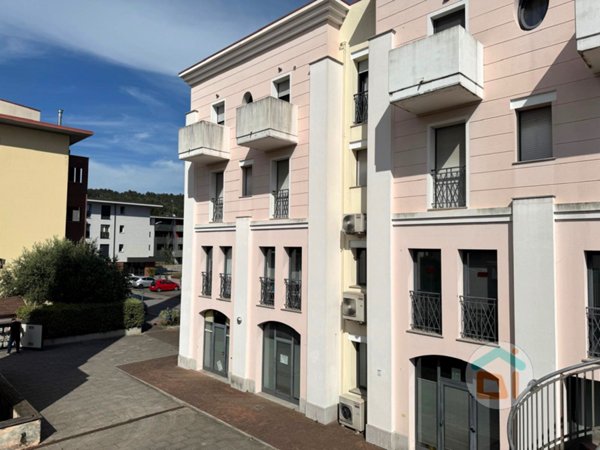 ufficio in vendita a Monfalcone in zona Aris