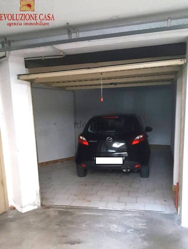 box auto in vendita a Monfalcone in zona Aris