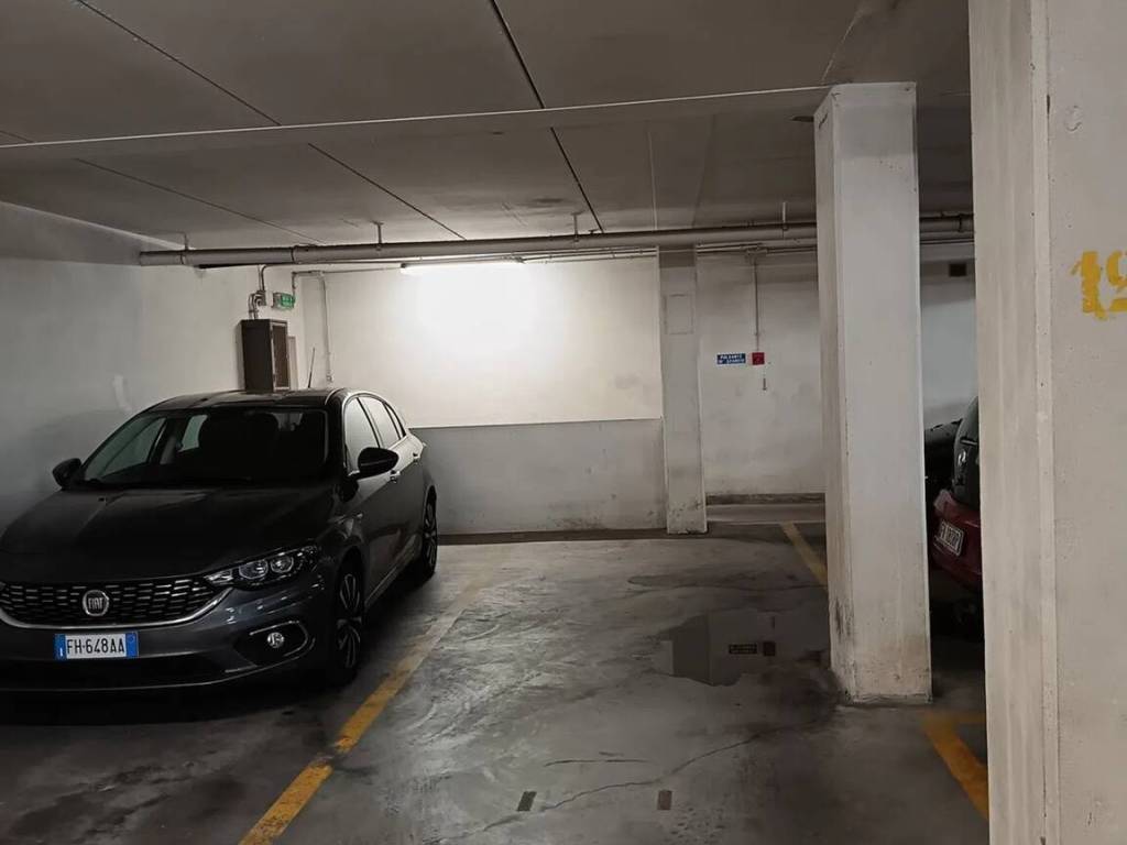 box auto in vendita a Monfalcone