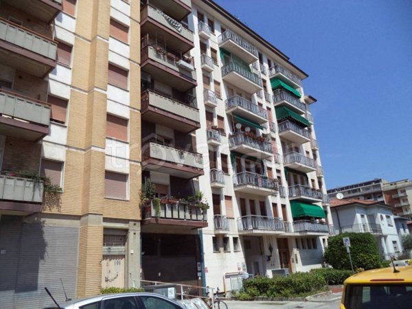box auto in vendita a Monfalcone