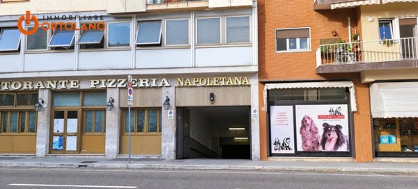 box auto in vendita a Monfalcone