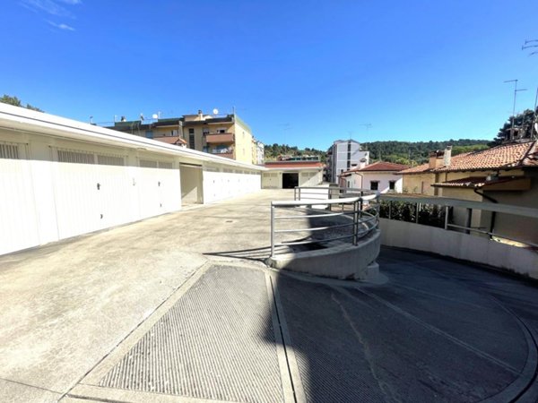 box auto in vendita a Monfalcone