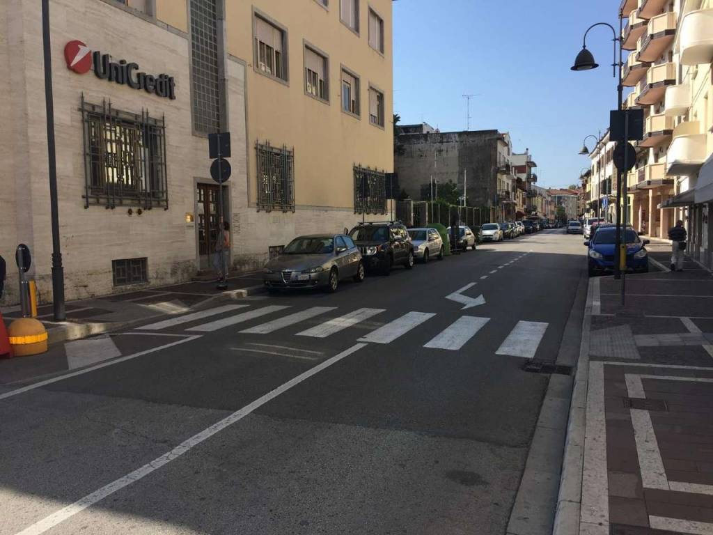 box auto in vendita a Monfalcone