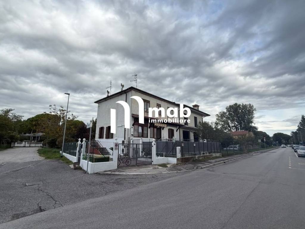 casa indipendente in vendita a Monfalcone