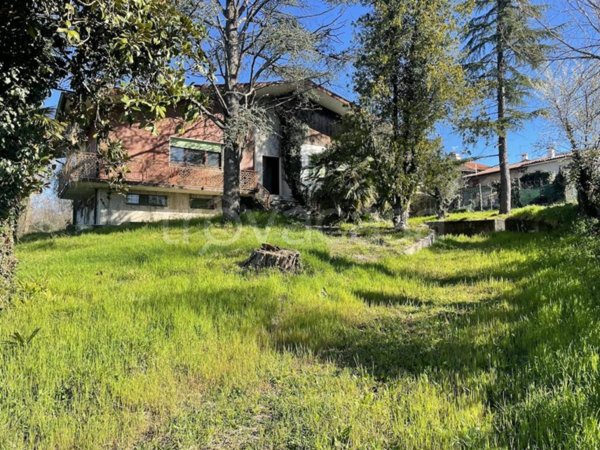 casa indipendente in vendita a Mossa