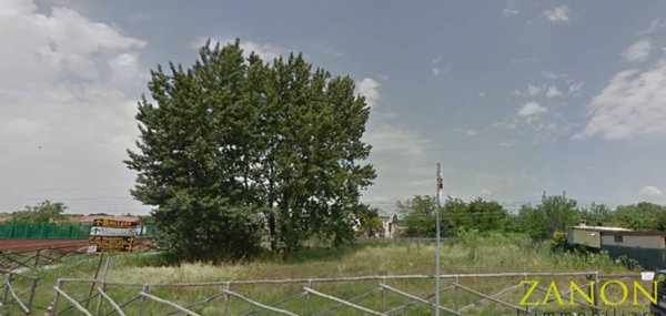 terreno edificabile in vendita a Mossa