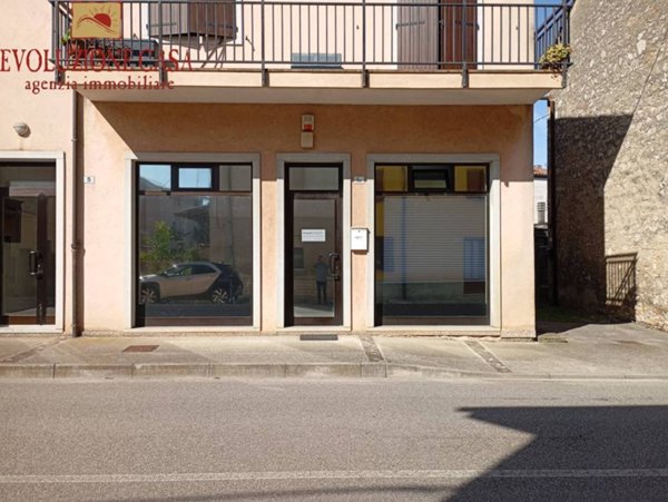 ufficio in vendita a Romans d'Isonzo