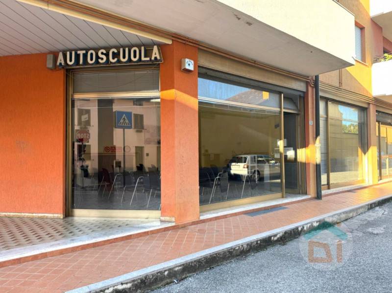 ufficio in vendita a Romans d'Isonzo
