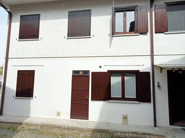 intera palazzina in vendita a Romans d'Isonzo