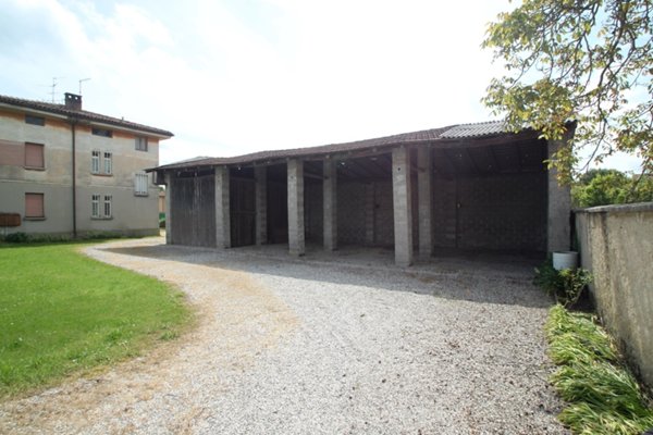 casa indipendente in vendita a Romans d'Isonzo in zona Versa