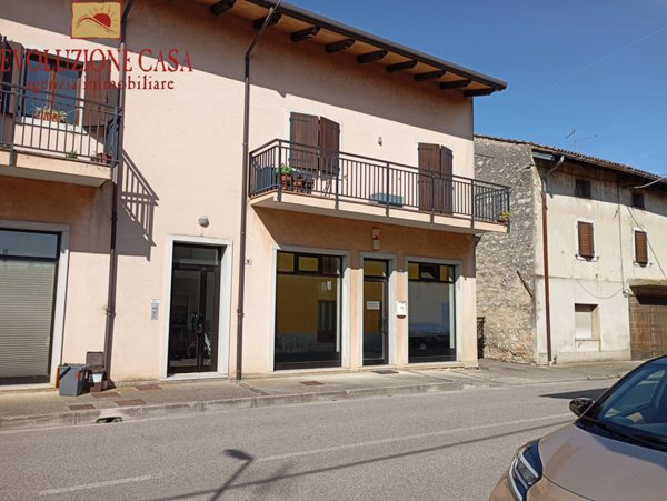 ufficio in vendita a Romans d'Isonzo