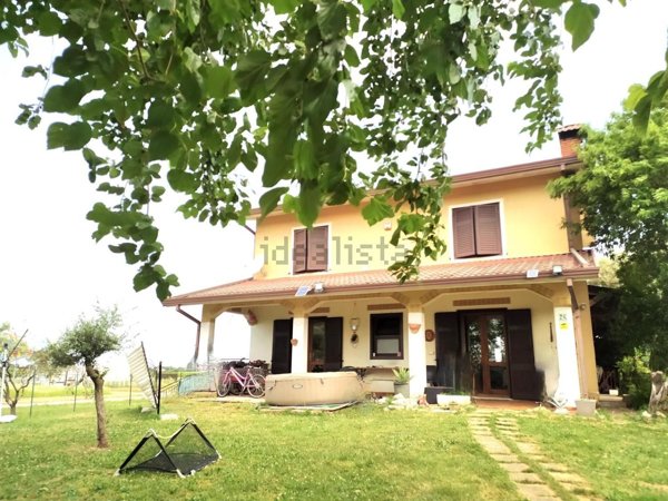 casa indipendente in vendita a Romans d'Isonzo