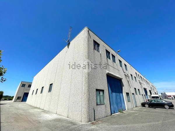 ufficio in vendita a Romans d'Isonzo