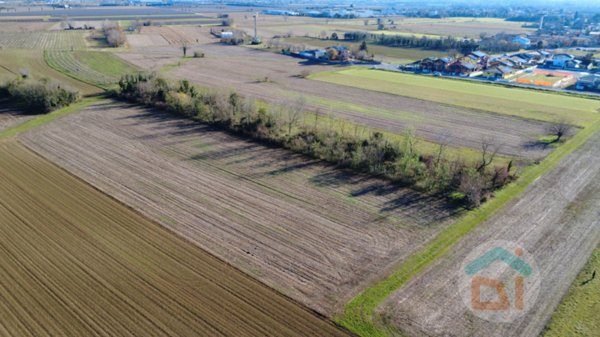 ufficio in vendita a Romans d'Isonzo