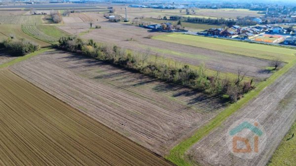 ufficio in vendita a Romans d'Isonzo