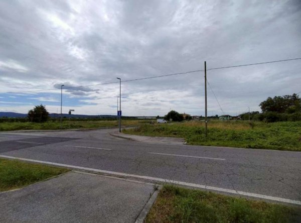 terreno edificabile in vendita a Romans d'Isonzo