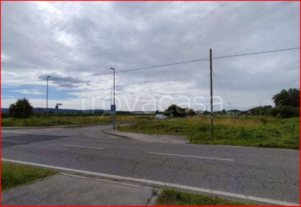 terreno edificabile in vendita a Romans d'Isonzo