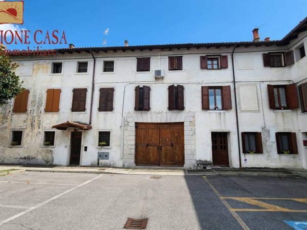 casa indipendente in vendita a Romans d'Isonzo in zona Versa