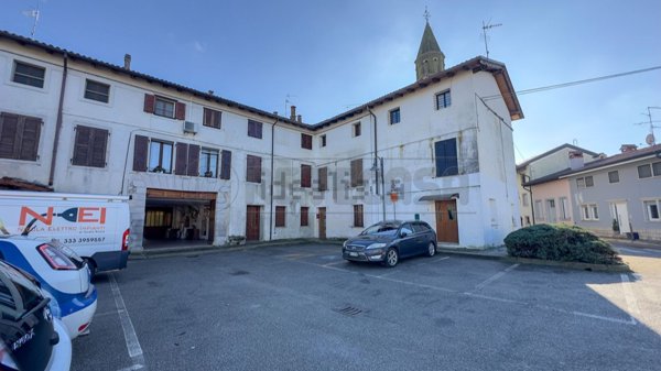 casa indipendente in vendita a Romans d'Isonzo in zona Versa