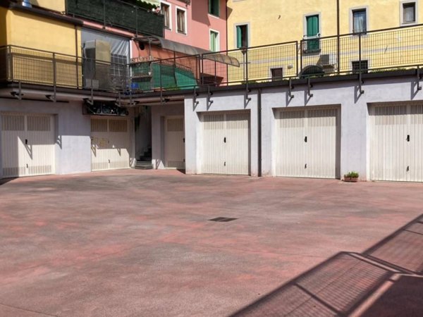 locale di sgombero in vendita a Romans d'Isonzo