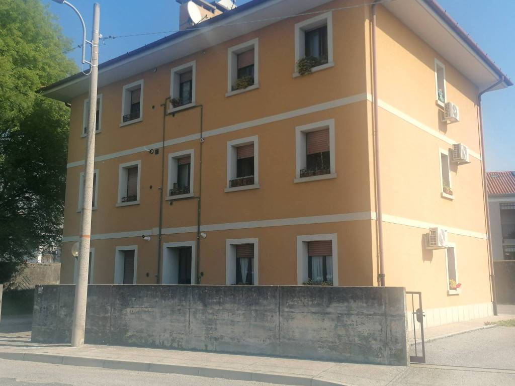 appartamento in vendita a Ronchi dei Legionari in zona Vermegliano