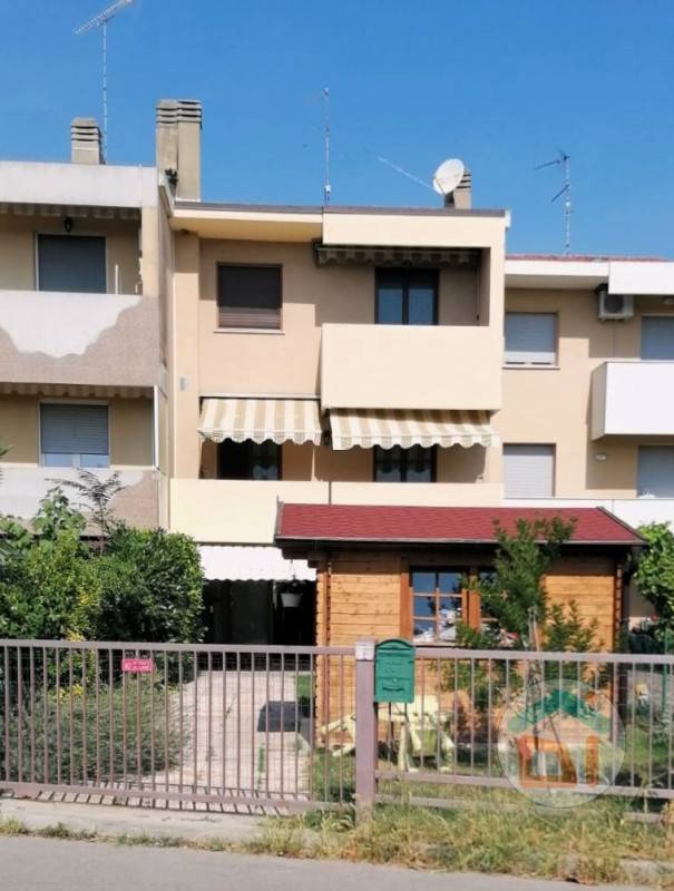 casa indipendente in vendita a Ronchi dei Legionari in zona Vermegliano