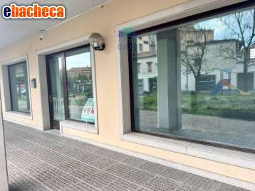 negozio in vendita a Ronchi dei Legionari