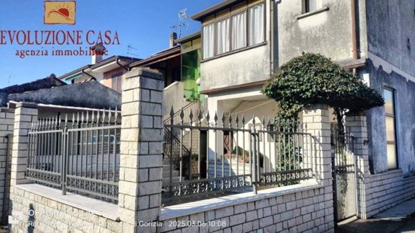 appartamento in vendita a Ronchi dei Legionari in zona Vermegliano