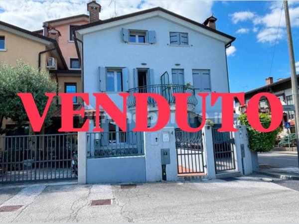 casa indipendente in vendita a Ronchi dei Legionari