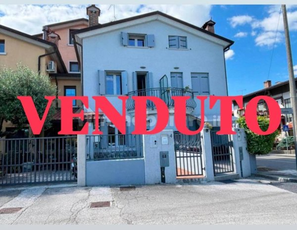 casa indipendente in vendita a Ronchi dei Legionari in zona Soleschiano