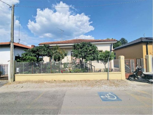 casa indipendente in vendita a Ronchi dei Legionari