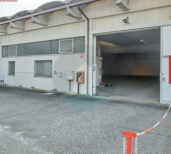 locale commerciale in vendita a Ronchi dei Legionari