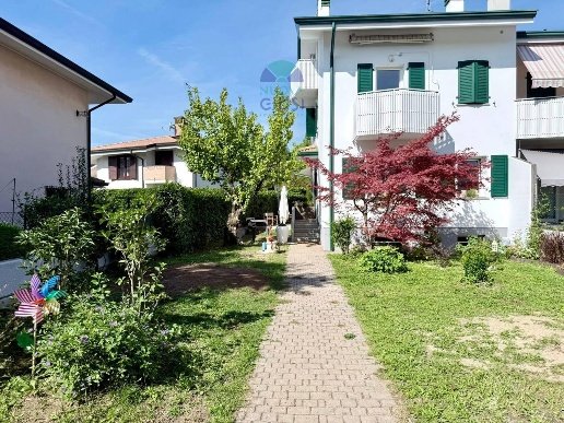 casa indipendente in vendita a Ronchi dei Legionari