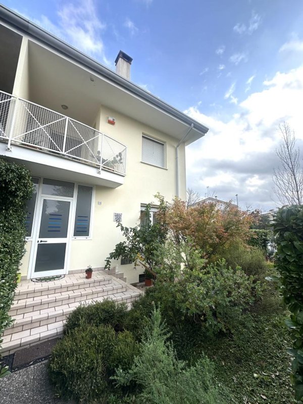 casa indipendente in vendita a Ronchi dei Legionari