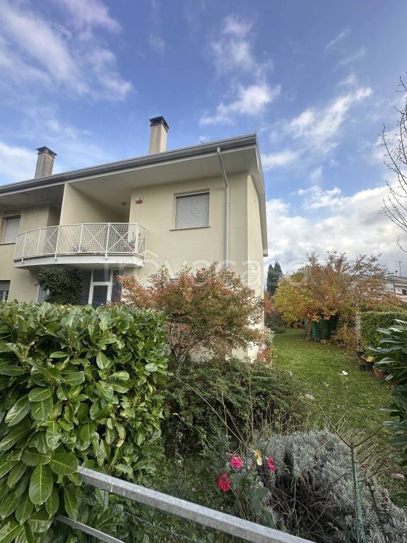 casa indipendente in vendita a Ronchi dei Legionari