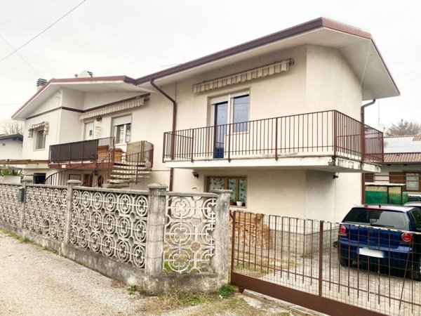 casa indipendente in vendita a Ronchi dei Legionari