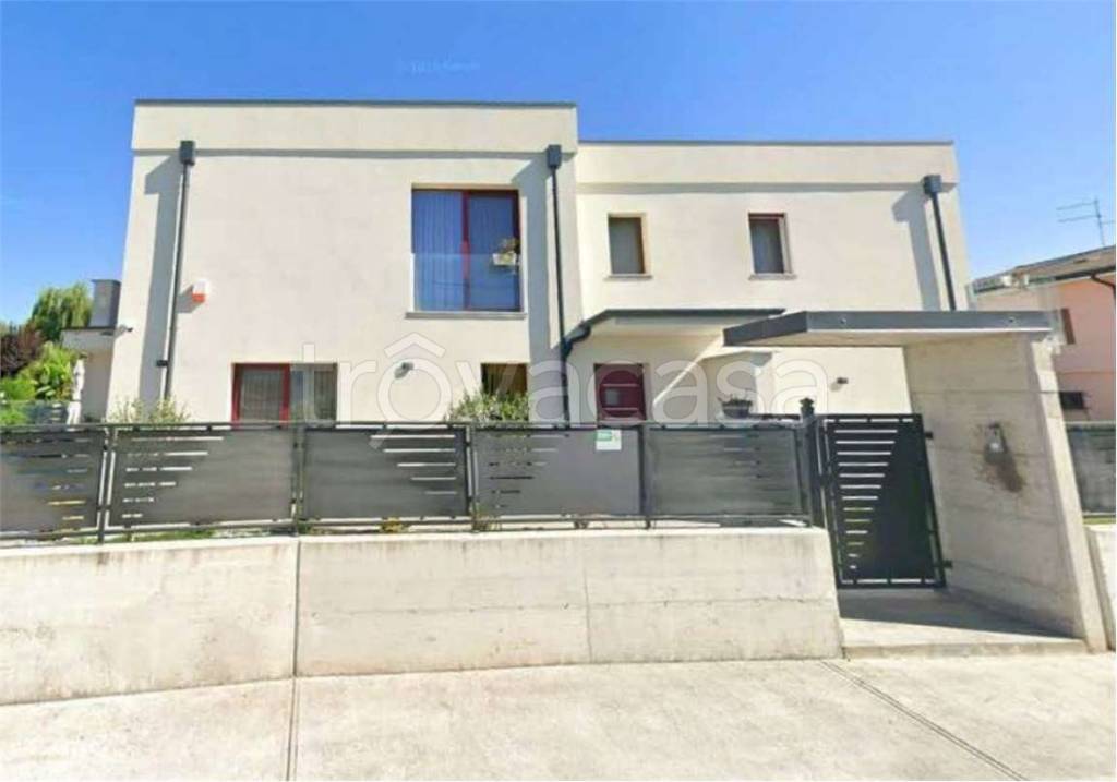 casa indipendente in vendita a Ronchi dei Legionari in zona San Vito