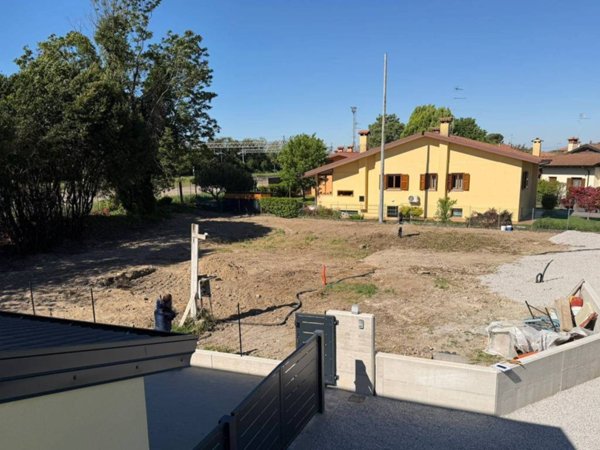 appartamento in vendita a Ronchi dei Legionari in zona San Vito