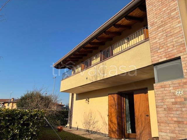 casa indipendente in vendita a Ronchi dei Legionari in zona Soleschiano