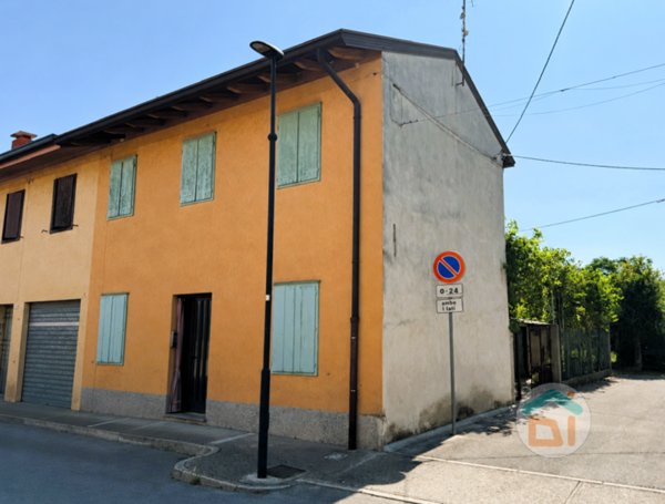 casa indipendente in vendita a Ronchi dei Legionari