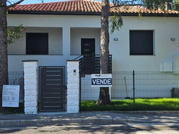 casa indipendente in vendita a Ronchi dei Legionari