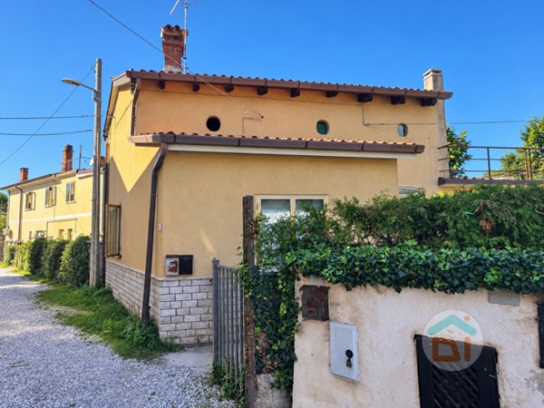 casa indipendente in vendita a Ronchi dei Legionari